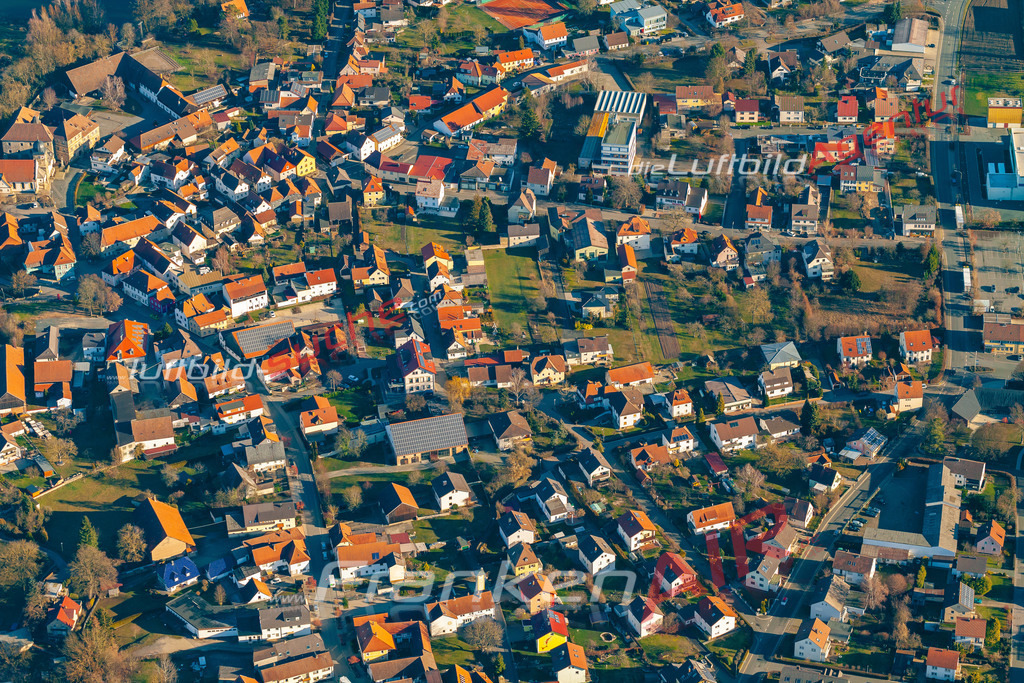 aktuelles Luftbild von  Redwitz - Luftaufnahme wurde 2019 von https://frankenair.de mittels Flugzeug (keine Drohne) erstellt.