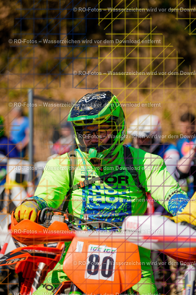 3 Lauf Mernes-121 | Sportfotografie von RO-Fotos: Motorsport, Motocross, Enduro, Laufveranstaltungen und Triathlon. Professionelle Fotos von Sportlern und Events. - Realisiert mit Pictrs.com