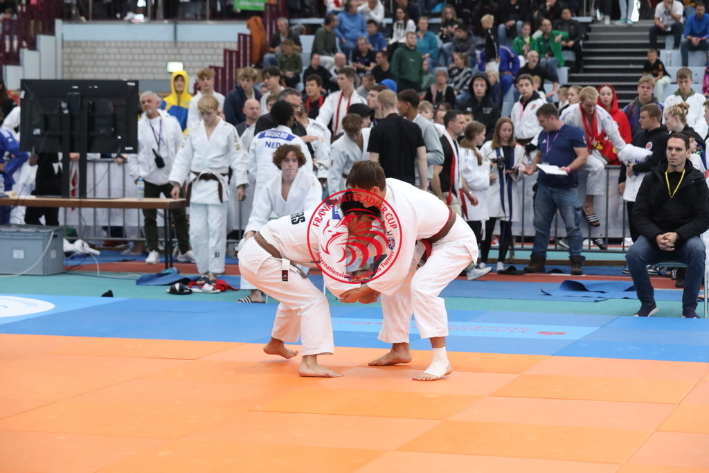 1J7A2796 | Fotos vom Adler Cup - Pictures from Adler Cup

Hier findet Ihr alle Eindrücke und großen Momente der Adler Cup Wochenenden. Here you will find all impressions and great moments of the Adler Cup weekends. - Realisiert mit Pictrs.com