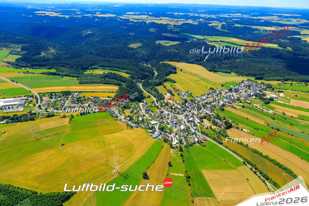 Die Luftaufnahme der Stadt Tschirn wurde vom UL-Flugzeug heraus erstellt ( keine Drohne )- hohe Auflösung für beste Qualität