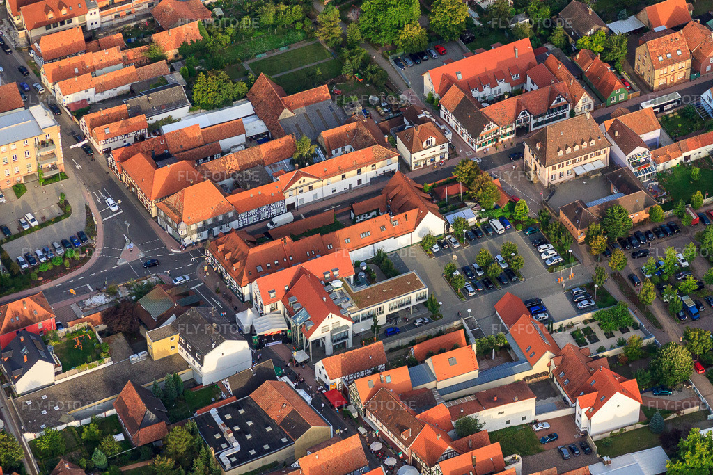 Luftbild: Frankenhofpassage in Kandel im Bundesland Rheinland-Pfalz in Deutschland. Foto: IMG_44991.jpg vom 03.09.2011 durch Werner Riehm/FLY-FOTO.de