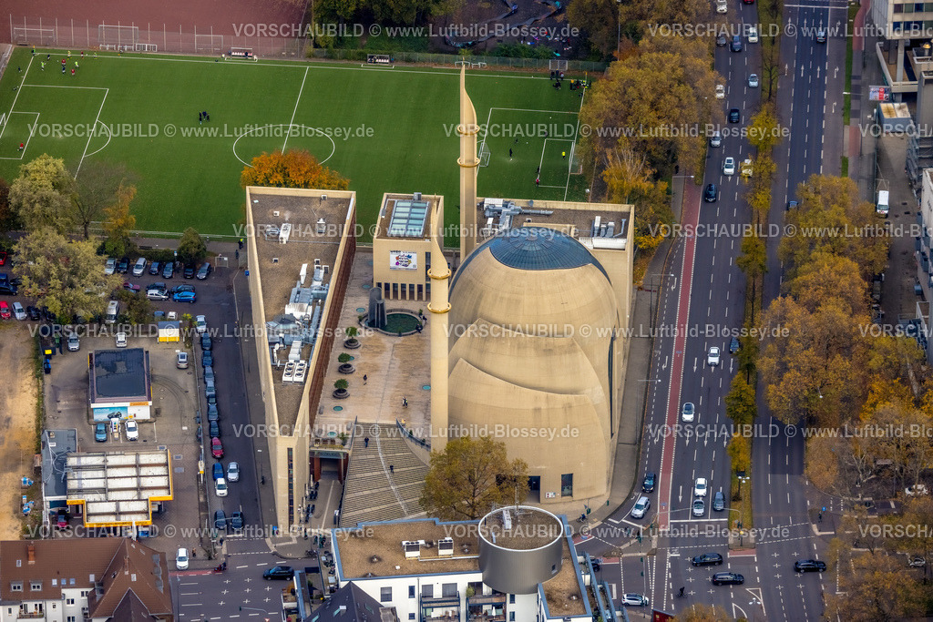 Koeln231100562DITIB Center ZentralMoschee | Luftbild, Ditib Zentralmoschee Köln mit moderner Baugestaltung, neue Bezirkssportanlage Fußballplatz Ehrenfeld, Ehrenfeld, Köln, Rheinland, Nordrhein-Westfalen, Deutschland