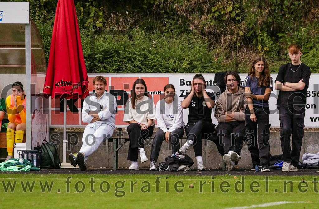 2023-10-07_012_FC_Forstern_gegen_Karlsruher_SC | Forstern, Deutschland, 07.10.2023:
Fußball, B-Juniorinnen-Bundesliga Süd 2023 / 2024, 4. Spieltag, FC Forstern gegen Karlsruher SC, Endergebnis: 1:1

Foto: Christian Riedel / fotografie-riedel.net