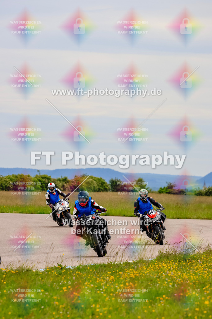 MotoTeam-2899 | Hier findet Ihr Bilder von Touristenfahrten auf der Nürburgring Nordschleife oder von anderen Veranstaltungen die ich besucht habe. Viel Spass beim Durch Schauen 