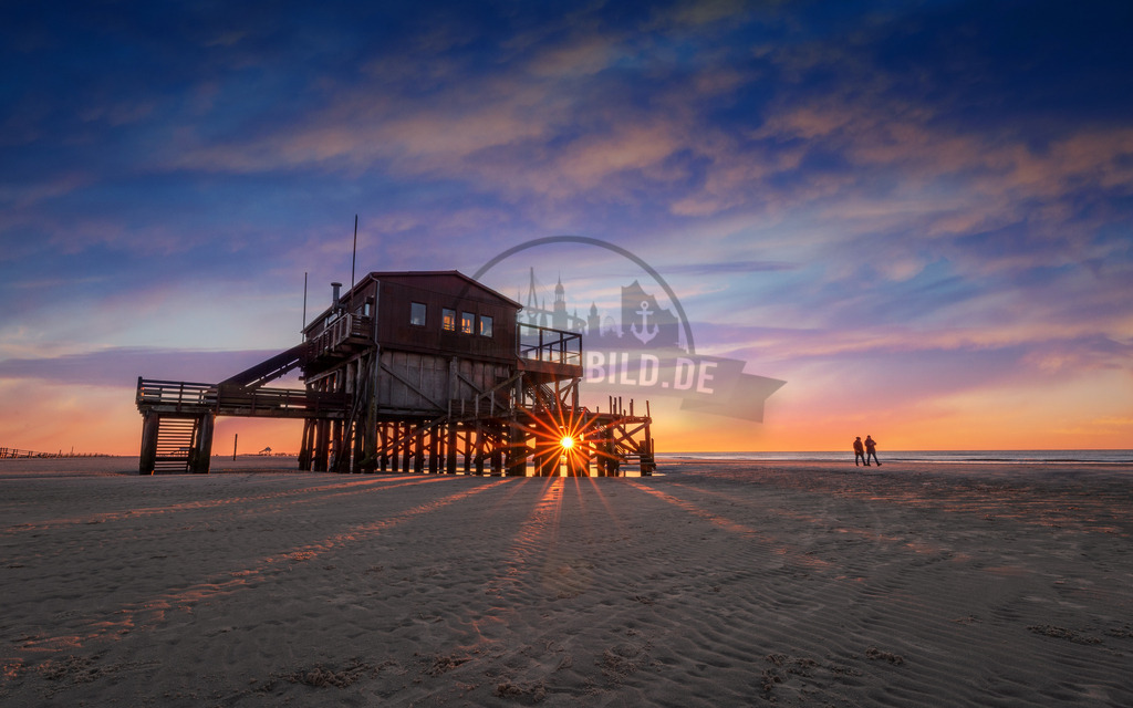 SPO Sunset Pfahlbauten | Exklusive Hamburg collagen, tolle Segelbilder und viele weitere tolle Motive auf Leinwand, Poster, Alu-Dibond, u.v.m. findet Ihr bei uns auf hamburgbild.de. Findet Euer Wandbild für Euer Zuhause, Büro oder die  Praxis…. - Realisiert mit Pictrs.com