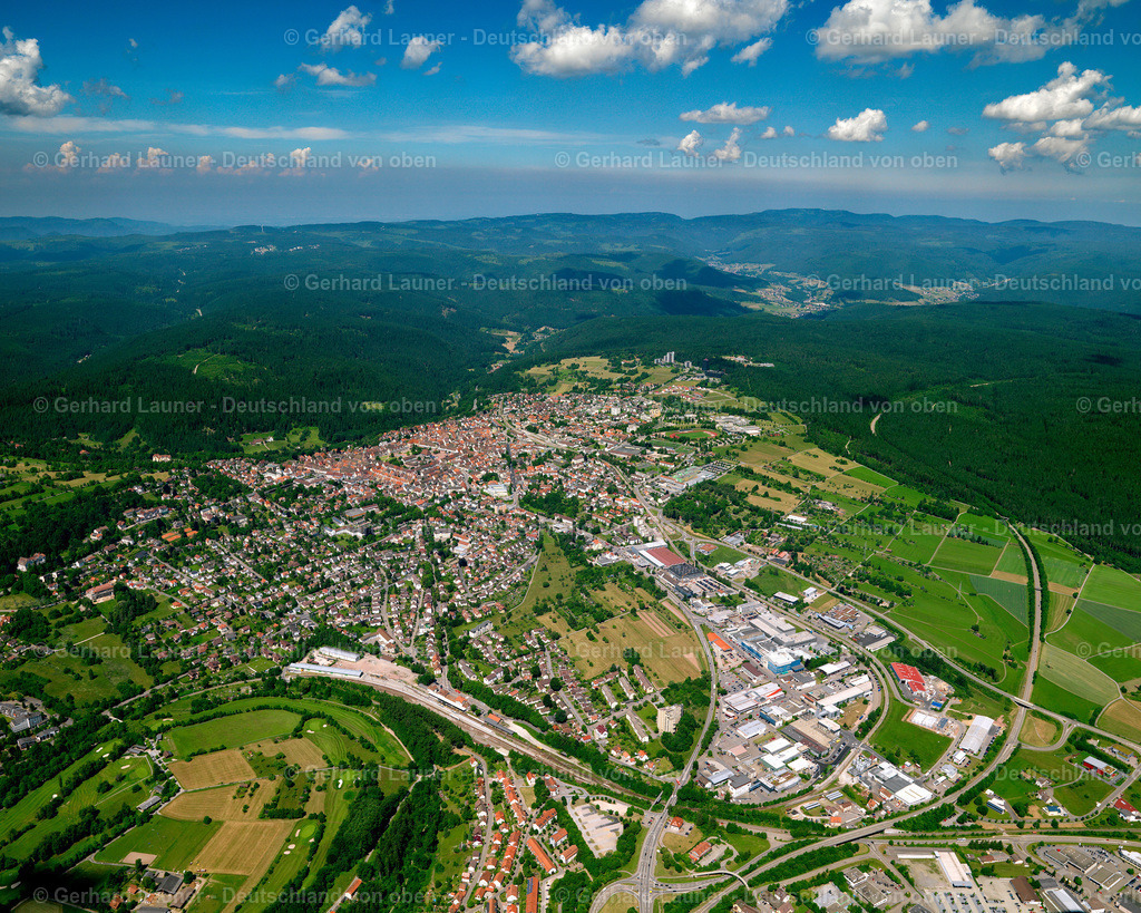 2818007 | Online-Shop für Luftbilder aus Deutschland. Seit über 45 Jahren baut Gerhard Launer das Luftbildarchiv mit unterschiedlichsten Themen stetig weiter aus.