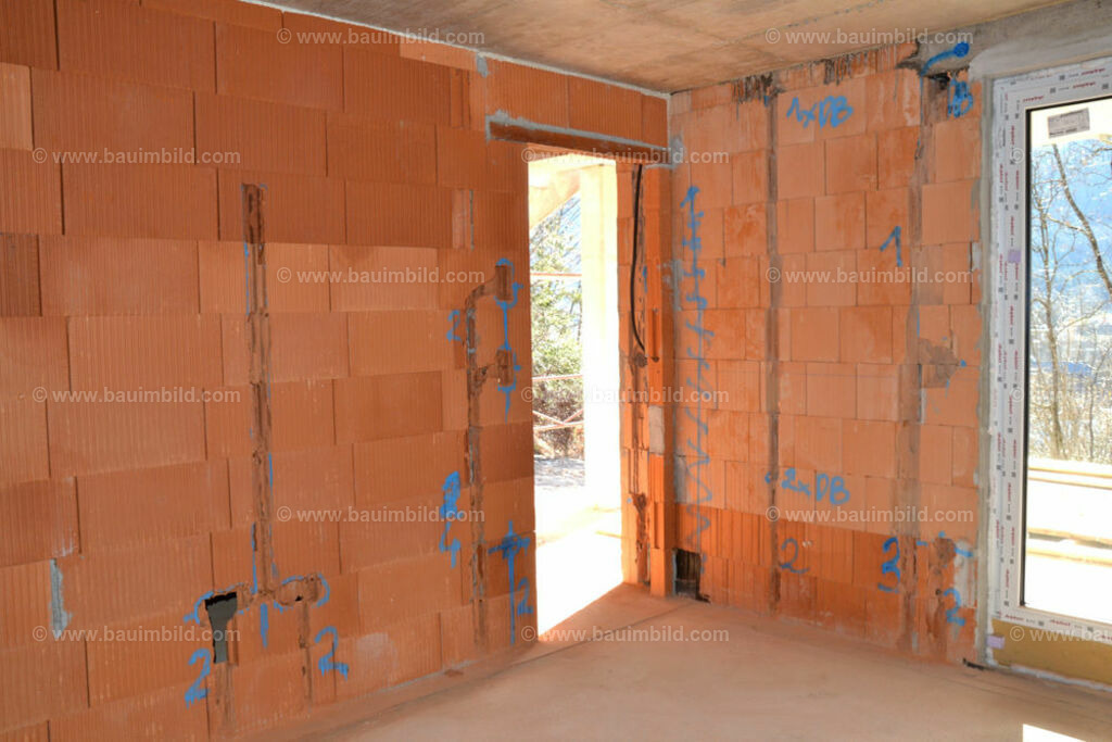 bib-lg17-elektroinstallation-0115 | Nach LV-Leistungsgruppen sortierte Detailfotos über den Bau eines Hauses. Alle Hausbau-Bilder direkt vom Urheber und Autor der Website Haus-Selber-Bauen.com