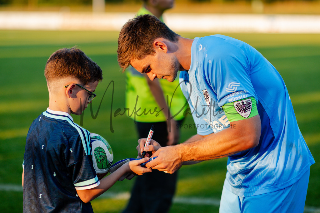 Testspiel, Saison 2026/27: SC Preußen Münster - Kickers Emden | Billerbeck, 10.07.2026: Testspiel, SC Preußen Münster gegen Kickers Emden auf der Anlage des DJK Billerbeck in Billerbeck. Foto: sportfotografie.ms | Markus Paletta - Realisiert mit Pictrs.com