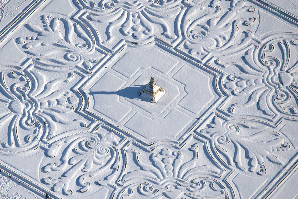 4043908 | Venusinsel, Schloß NORDKIRCHEN 13.02.2021 Winterlich schneebedeckter Schlosspark des " Schloss Nordkirchen " in Nordkirchen im Bundesland Nordrhein-Westfalen, Deutschland. // Wintry snowy building complex in the park of the castle Schlosspark des" Schloss Nordkirchen " in Nordkirchen in the state North Rhine-Westphalia, Germany. Foto: Gerhard Launer