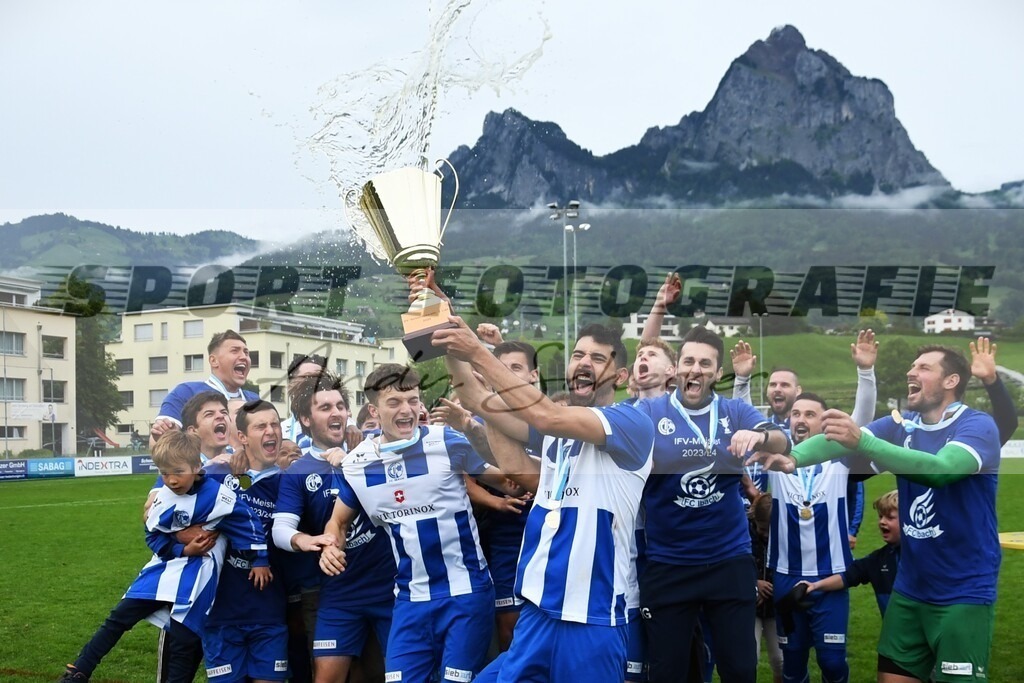 aaaaaDSC_8212 | Kaufen Sie Sportbilder im Onlineshop von Andy Scherrer Sportfotografie. Faszinierende Bilder von Sportevents aus der ganzen Schweiz. Fussball, Frauenfussball, Unihockey, Handball, Schwingen und weiteren Sportarten. - Realisiert mit Pictrs.com