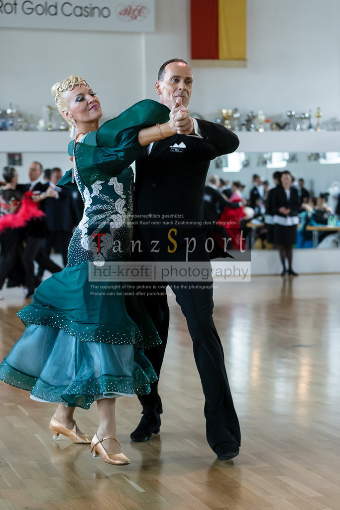 20240525_RL-Masters3-Std_5092 | Tanzsportbilder, Standardtanz, Lateintanz, WDSF, DTV, LTVB, dancecomp, goc, hessen tanzt, blaues band der spree, walzer, tango, wiener walzer, slowfox, quickstepp, samba, rumba, cha-cha-cha, paso doble. jive, hd-kroft photography, turniertanzsport