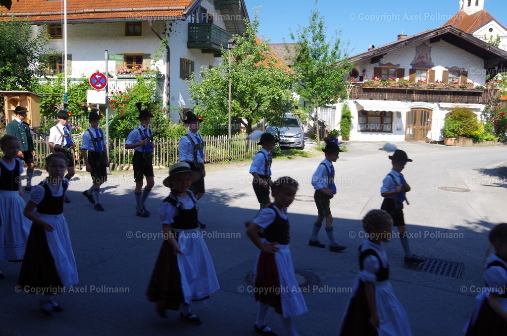 IMGP5182 | fotografiert von Axel PollmannLeonhardi Wallfahrt Benediktbeuern und Murnau, Fronleichnam, Fasching, Landschaft im Loisachtal und Benediktbeuern  - Realisiert mit Pictrs.com