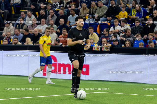 Fußball I Herren I Saison 2025-2026 I Hallenmasters Schleswig-Holstein 081 | Schiedsrichter - Realisiert mit Pictrs.com