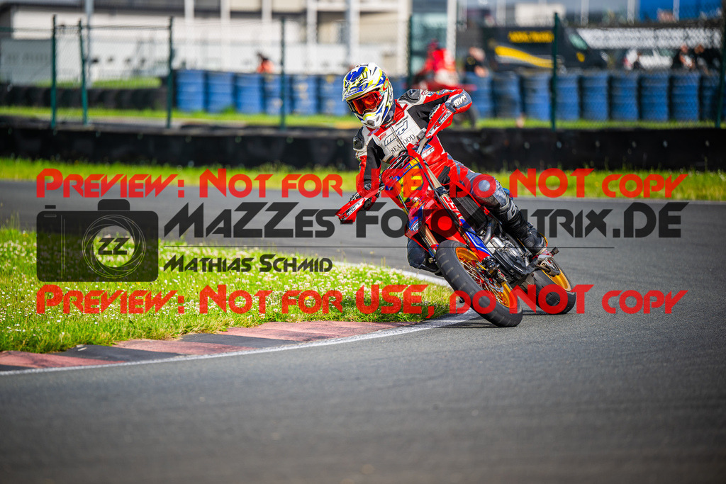 MaZZes_FotoMatrix_240621_6021986_9471 | ROT