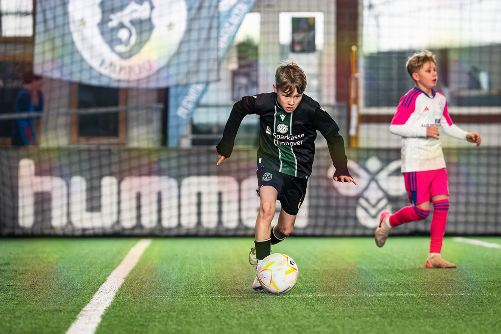 blr.pics-279 | Professionelle Fußball- und Sportfotografie. Spielbilder online ansehen und kaufen – Einzelbilder oder komplette Galerien in hoher Qualität. - Realisiert mit Pictrs.com