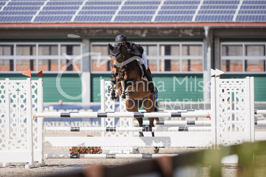 230516_Mühlen_04SprPf-L-437 | Deine schönsten Turniermomente als professionelle Fotos! Entdecke hochwertige Pferdesport-Fotografie im Online-Shop. Jetzt Fotos finden & bestellen!