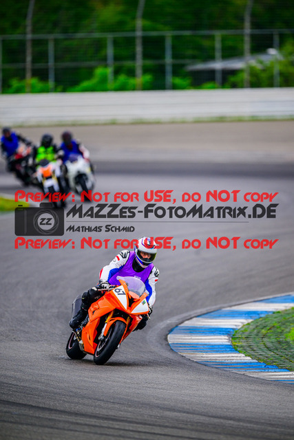 MaZZes_FotoMatrix_240614_6007705_3198 | INST