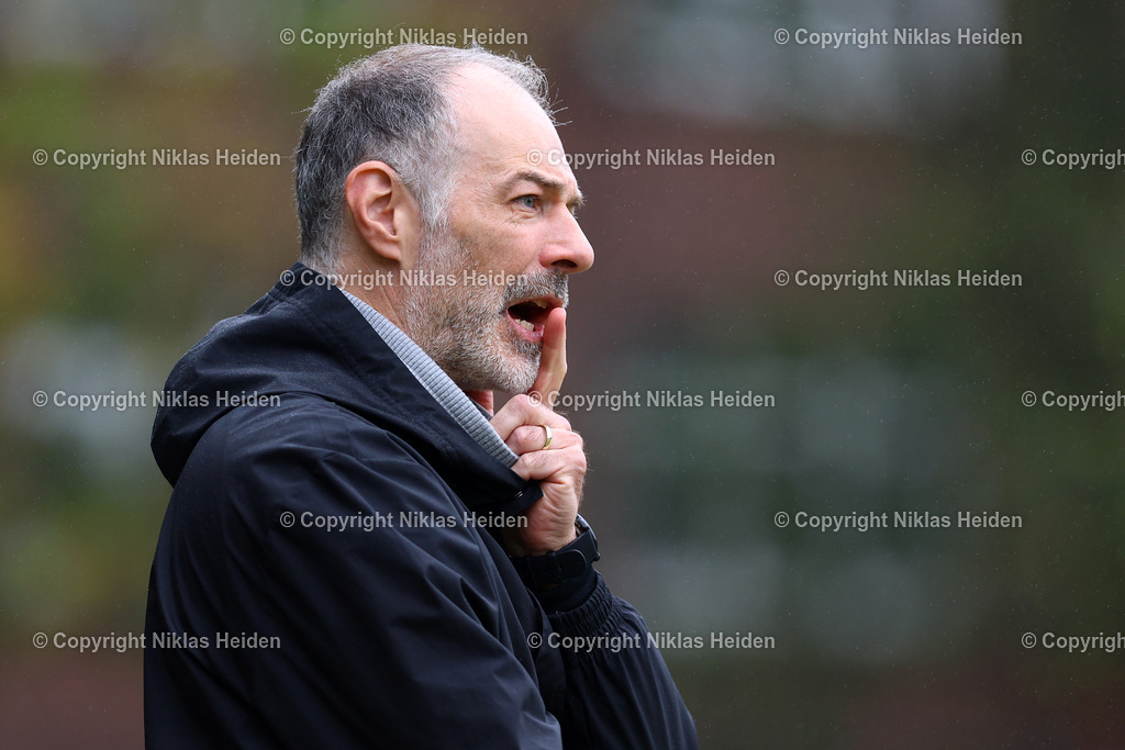 NH_HEBC_SCVWBillstedt_OberligaHamburg_12102025 | Philipp Obloch (Trainer, HEBC)Fußball I Herren I Gamesright Oberliga Hamburg I Saison 2025-2026  I 12. Spieltag I HEBC - SC Vorwärts Wacker Billstedt I 12.10.2025 I Reinmüllerplatz