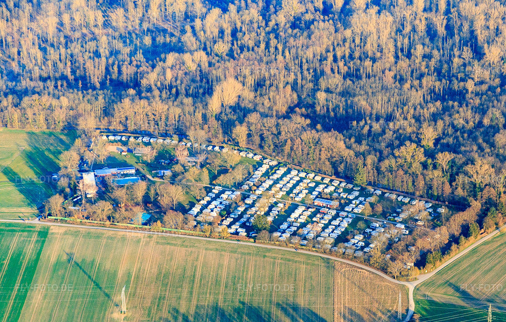 Luftbild: FKK Campingplatz des Lichtbund Karlsruhe e.V. im Ortsteil Hagsfeld in Karlsruhe im Bundesland Baden-Württemberg in Deutschland. Foto: IMG_145486.jpg vom 07.03.2025 durch Werner Riehm/FLY-FOTO.deLichtbund Karlsruhe e.V. Der Familiensportverein!