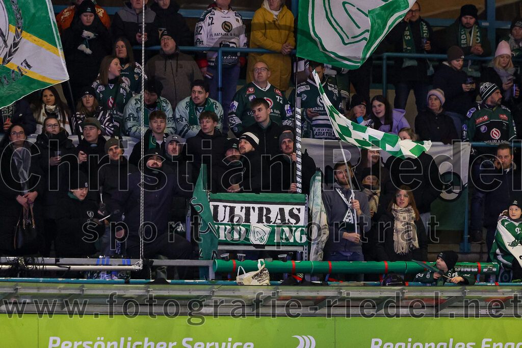 2026-01-18_043_TSV_Erding_gegen_Selber_Woelfe | Erding, Deutschland, 18.01.2026:Eishockey, Oberliga Süd 2025 / 2026, 38. Spieltag, TSV Erding gegen Selber Wölfe, Endergebnis: 2:3 n.V.Foto: Christian Riedel / fotografie-riedel.net