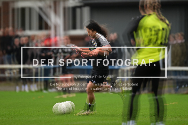Fußball I Juniorinnen I Saison 2025-2026 I Niedersachsenpokal I Viertelfinale I JFV A-O-B-H-H - FC Rosengarten I 33429 | Der Sportfotograf. - Realisiert mit Pictrs.com