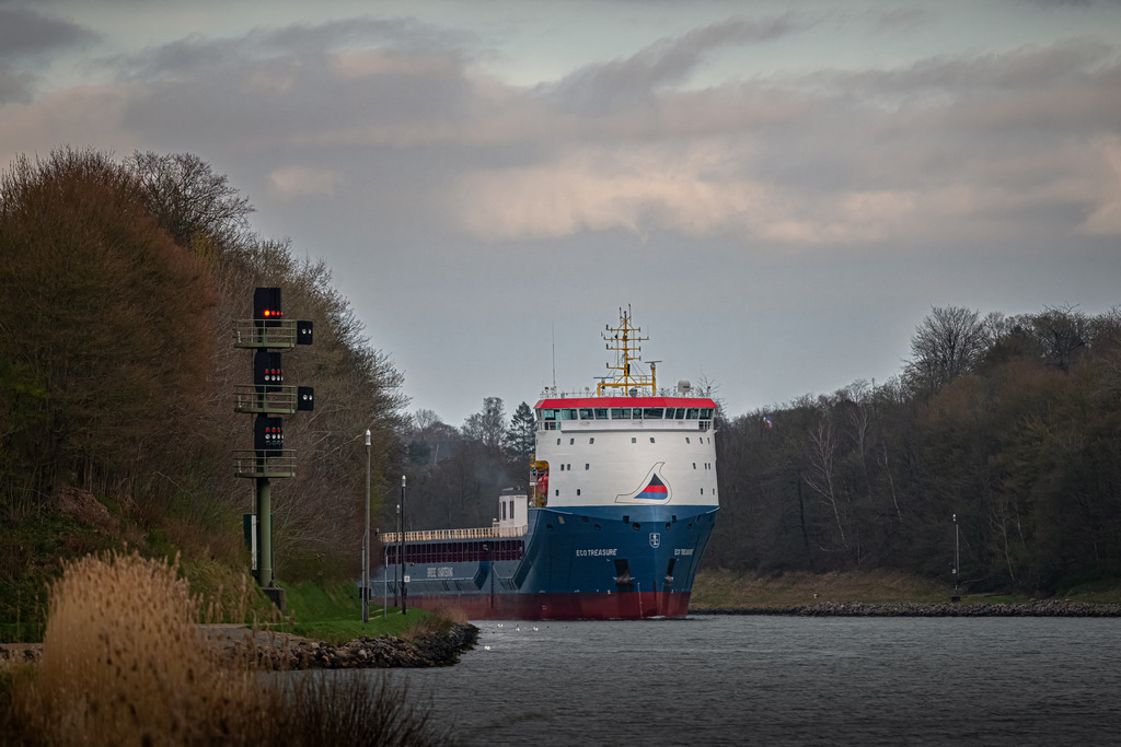 CCN_3516 | Entdecken Sie hochwertigen Fotodruck auf Leinwand, Acrylglas, Alu-Dibond und weiteren Materialien bei Fotodruck Online. Gestalten Sie individuelle Wandbilder in bester Qualität – ideal für besondere Erinnerungen und stilvolle Dekorationen. 