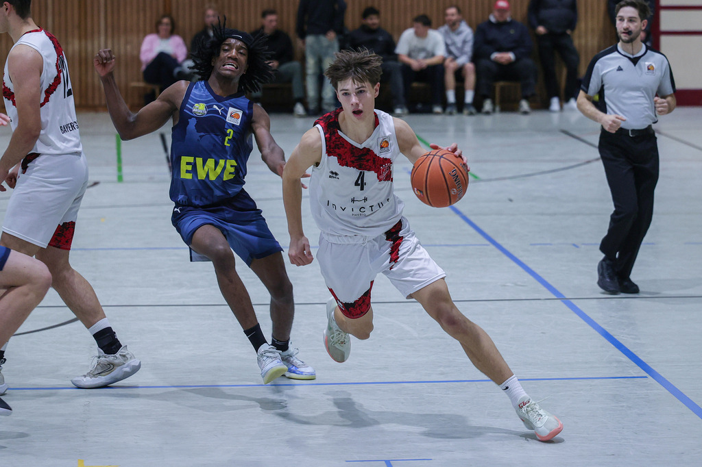NBBL BAYER GIANTS vs EWE Baskets Juniors Oldenburg-36 | Fotos von Basketballspielen aus dem Raum NRW fotografiert von Gero Mueller-Laschet und Daniel Schaefer - Realisiert mit Pictrs.com