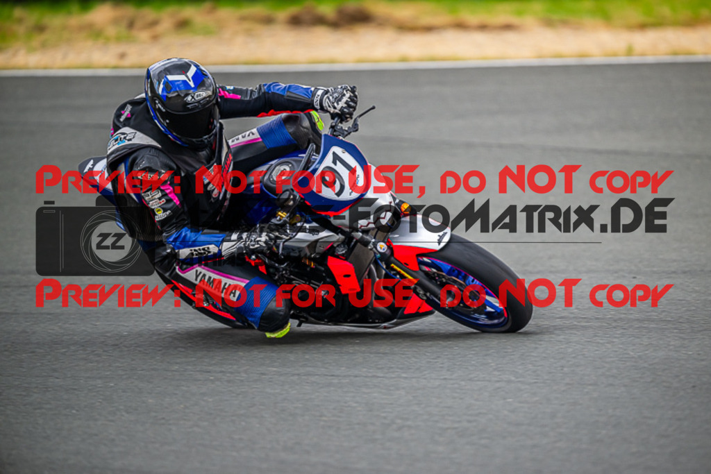 MaZZes_Fotomatrix_20230721_6007705_0450 | TWIN CUP