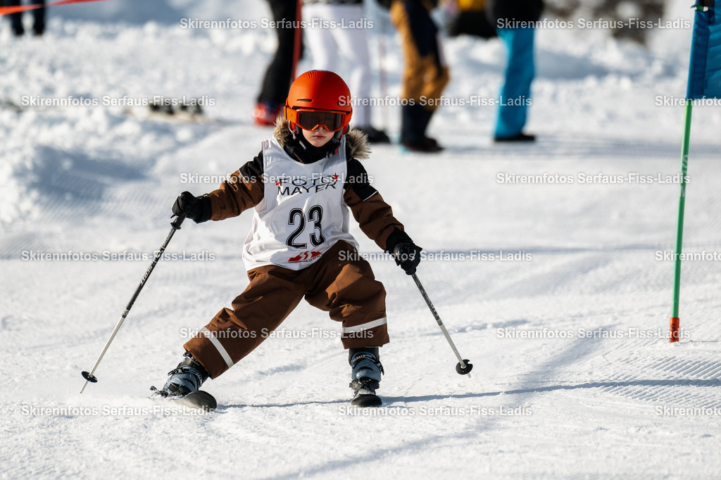 SRS_12.12.2025_0056 | SRS_12.12.2025_0056 - Realisiert mit Pictrs.com