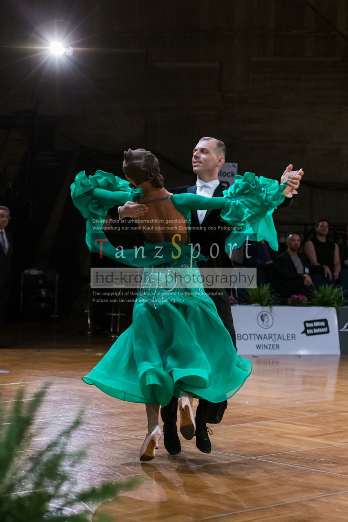 20250822_WDSF-GS-STD_R2_5234 | Tanzsportbilder, Standardtanz, Lateintanz, WDSF, DTV, LTVB, dancecomp, goc, hessen tanzt, blaues band der spree, walzer, tango, wiener walzer, slowfox, quickstepp, samba, rumba, cha-cha-cha, paso doble. jive, hd-kroft photography, turniertanzsport