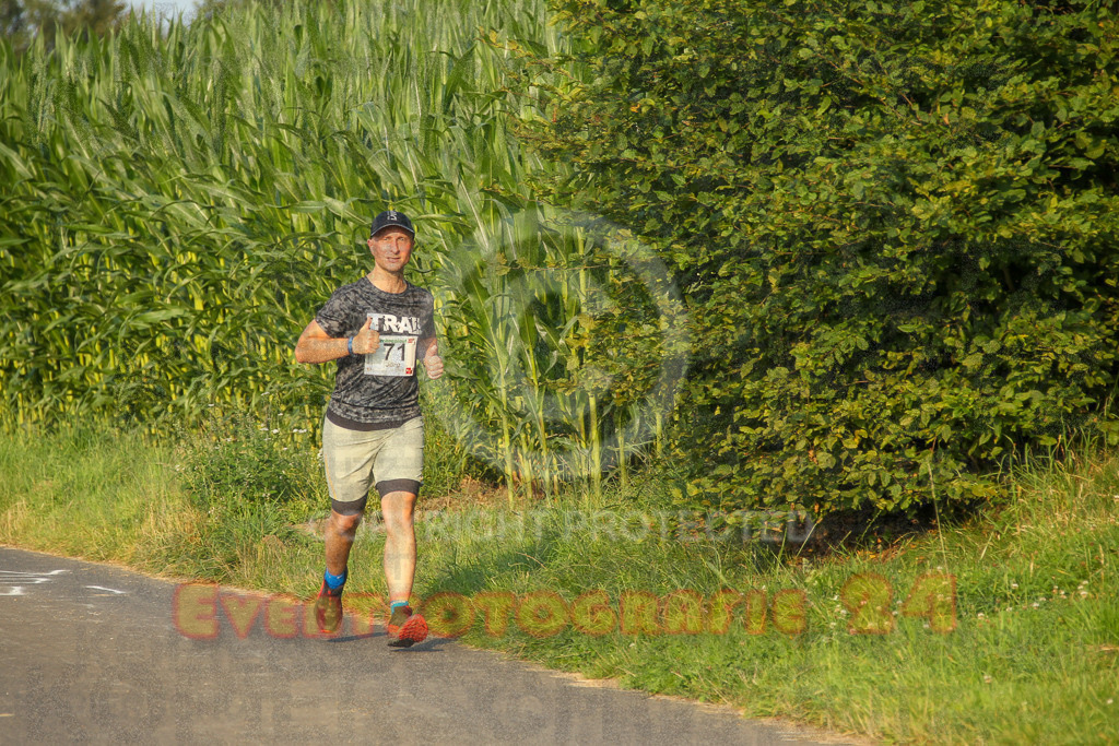 240802_1909_EV4_3322 | Sportfotografie im Rhein-Sieg Kreis, Köln, Bonn, NRW, Rheinland Pfalz, Hessen, etc. Unser Tätigkeitsfeld umfasst den Laufsport vom Volkslauf über den Marathon, Duathlon, Triathon bis zum Ultralauf wie Kölnpfad Ultra oder Schindertrail.