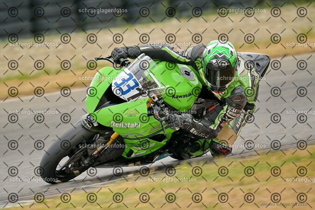 25bt05-1237 | markuskiefer.com - Realisiert mit Pictrs.com