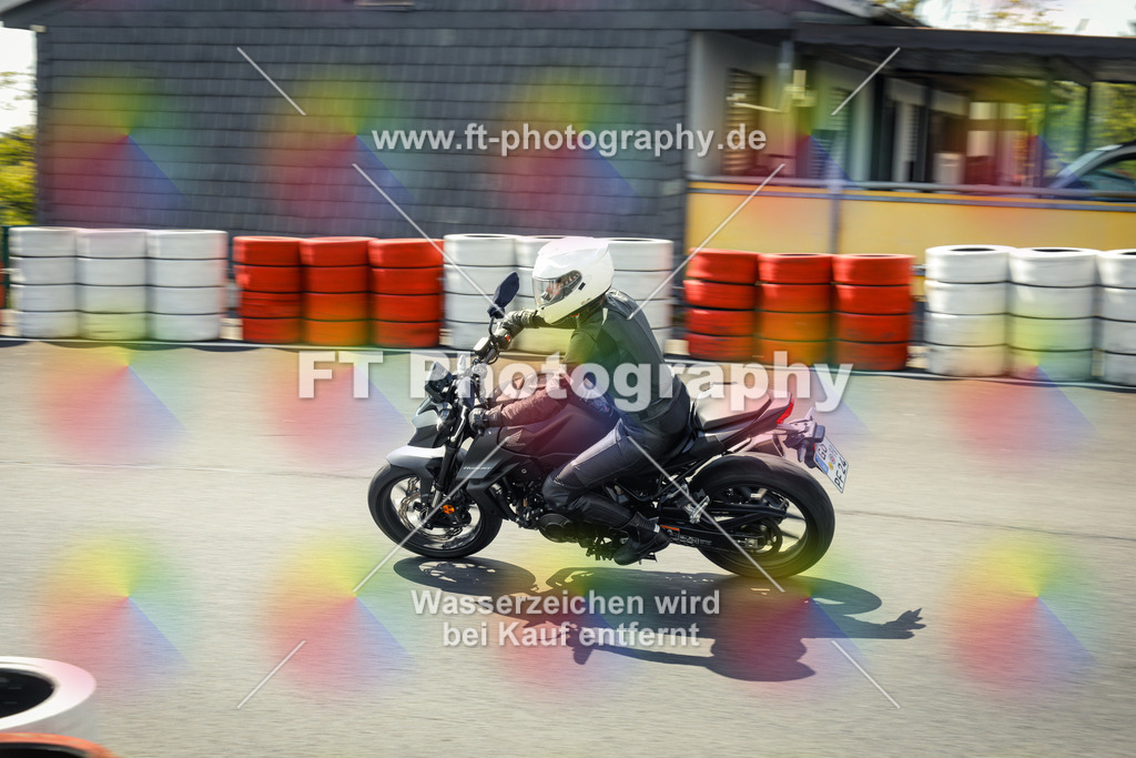OBK_Mai_Martina_Markus-11087 | Hier findet Ihr Bilder von Touristenfahrten auf der Nürburgring Nordschleife oder von anderen Veranstaltungen die ich besucht habe. Viel Spass beim Durch Schauen 