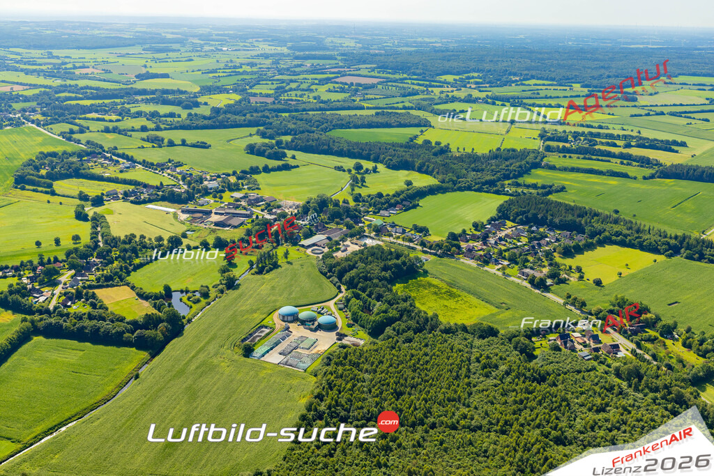 Stadt Hamweddel von Oben- Die Luftaufnahme wurde 2025 vom UL-Flugzeug heraus erstellt ( keine Drohnenaufnahme ) - Hochauflösende Luftaufnahme - für Wandbilder und großformatige Ausdrucke geeignet. Das besondere Geschenk!Hier alle&nbsp;Infos zur Lizenzierung der LuftaufnahmeWir fliegen auch dieses Jahr wieder in Ihre Region um Luftbilder zu erstellen.- Luftbild anfragen