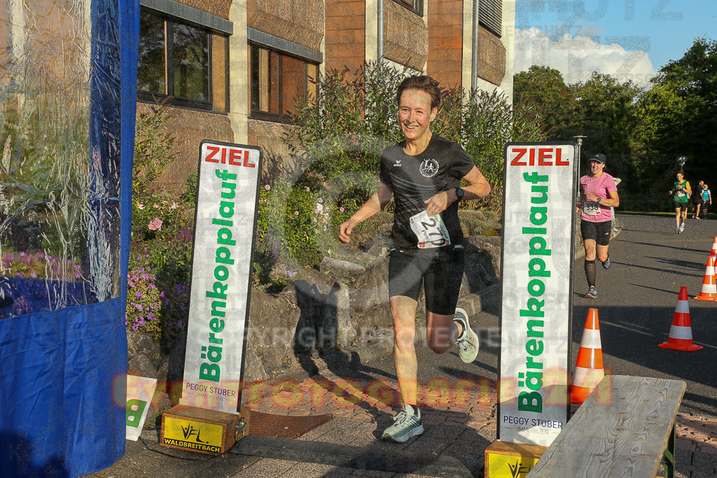 250801_1929_EX1_8059 | Sportfotografie im Rhein-Sieg Kreis, Köln, Bonn, NRW, Rheinland Pfalz, Hessen, etc. Unser Tätigkeitsfeld umfasst den Laufsport vom Volkslauf über den Marathon, Duathlon, Triathon bis zum Ultralauf wie Kölnpfad Ultra oder Schindertrail.
