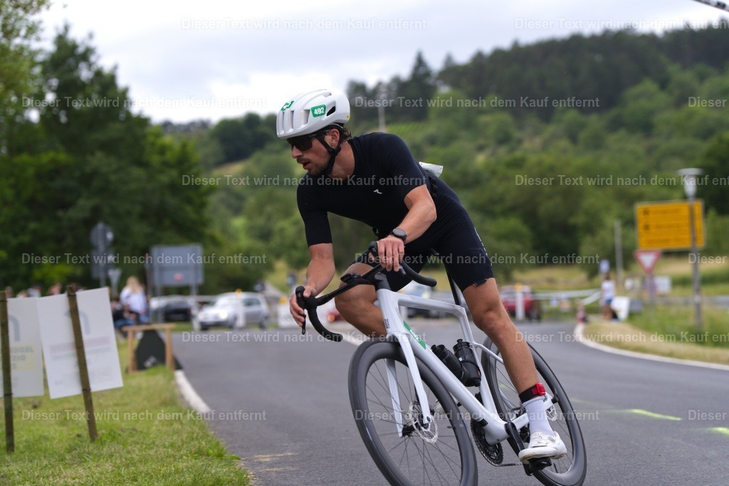 triathlon_wuerzburg_r_2026_06_14-884 | Shop für Fotos von Sportevents z.B. Obstacle Course Racing, OCR, Triathlon, Trail Run und MTB - Realisiert mit Pictrs.com