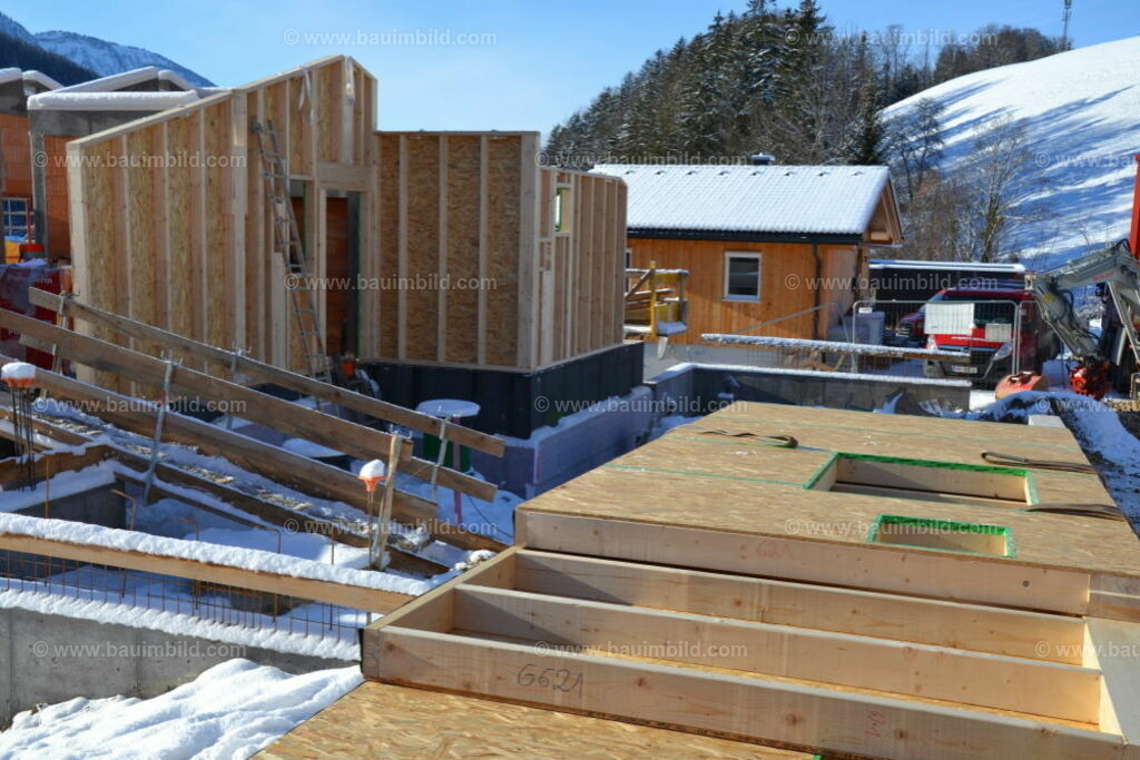 bib-lg09-holzbau-0041 | Nach LV-Leistungsgruppen sortierte Detailfotos über den Bau eines Hauses. Alle Hausbau-Bilder direkt vom Urheber und Autor der Website Haus-Selber-Bauen.com