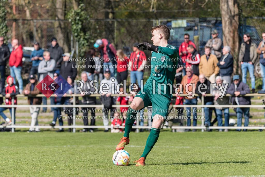 Fußball, Saison 2022/23, LOTTO-Pokal, WTSV Concordia - FC Teutonia 05, Sportpark Hinschenfelde (Hamburg), 10.04.2023, Halbfinale | Marius Liesegang (#1, Teutonia, Torwart)