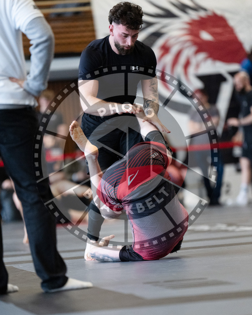 20251129PBB6494 | Fighters compete during the luta livre competition ILLCS XI winter edition on November 29, 2025 in Hannover, Germany.