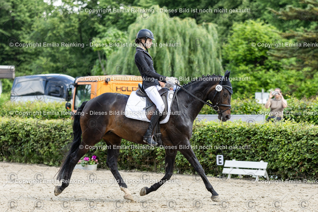 CL5A6064-2 | Emilia Reinking Fotografie - Realisiert mit Pictrs.com