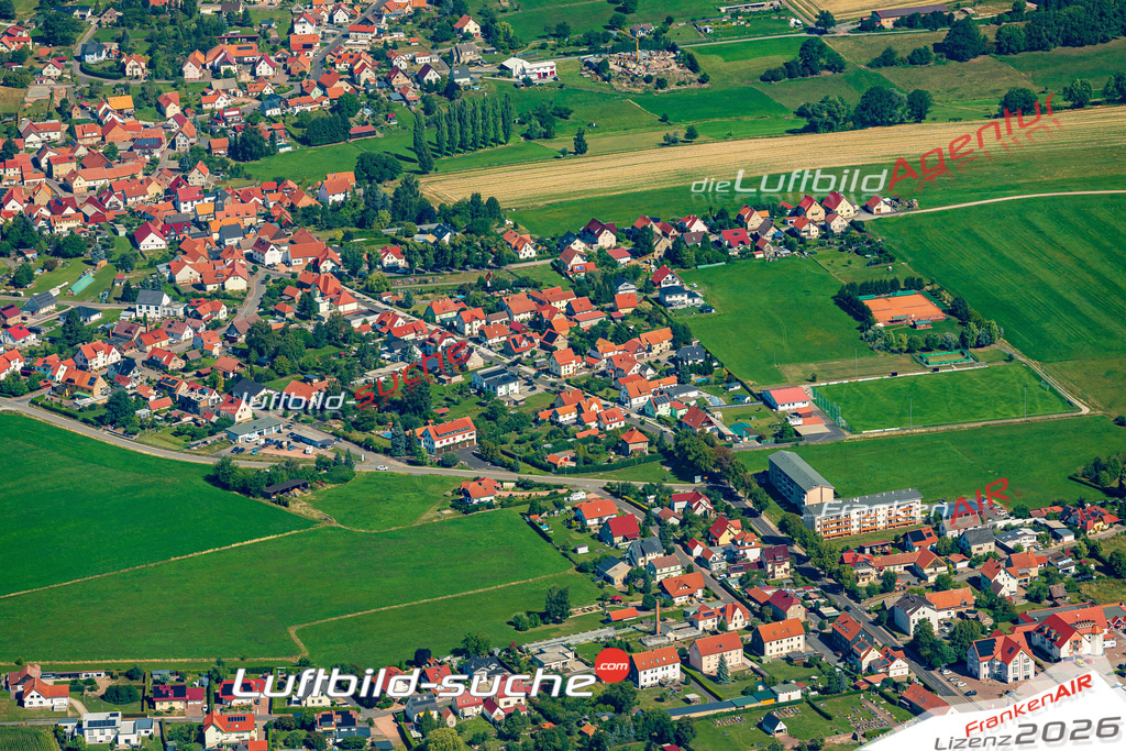 Klassische Luftaufnahme ohne Drohne zeigt:Unteralba bei Dermbach - Die Luftbildaufnahme wurde 2025 vom UL-Flugzeug heraus erstellt ( keine Drohnenaufnahme ) - Hochauflösende Luftaufnahme -Nicht vergleichbar mit Google Maps oder Satelittenbilder- Die Geschenkidee !Mit Lizenz und Bildrechte bestellbar