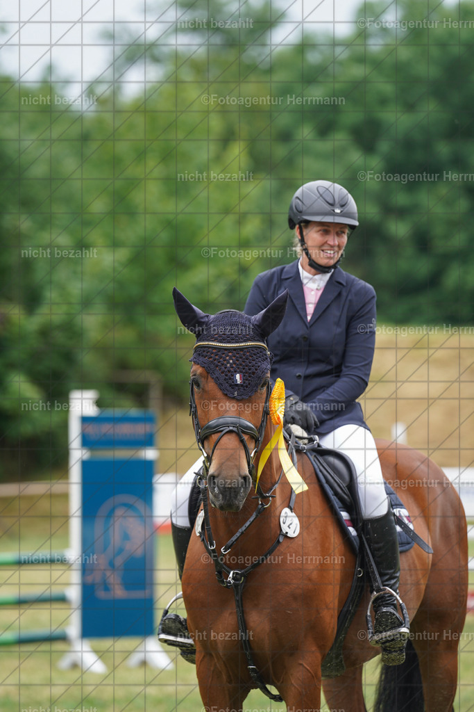 20230702-FAH03113 | Grafing, Grafing - Aiterndorf, Reitturnier, Turnierfotografen Bayern, Ebersberg, München, Turnierbilder, Reitsportfotos, Fotoagentur Herrmann, Pferdeshooting, Hochzeitsfotograf für Reiter, Pferdefotograf