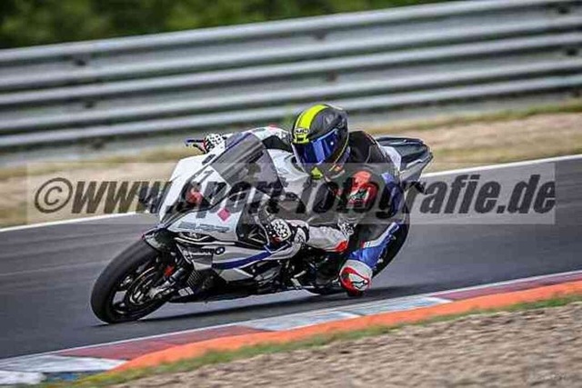 pubi1593 | Professionelle Fotos von Sportveranstaltungen, aber auch Hochzeiten und anderen Events. - Realisiert mit Pictrs.com