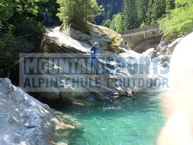 P7110021 | Bestelle die Bilder deines Berg- oder Wasser-Abenteuers mit Mountain Sports bequem von zu Hause aus direkt über unseren Online Fotoshop von pictrs.com. - Realisiert mit Pictrs.com