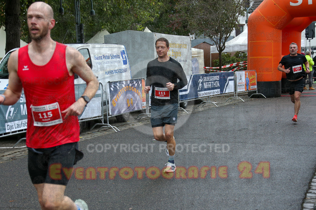 251130_1140_EX1_8200 | Sportfotografie im Rhein-Sieg Kreis, Köln, Bonn, NRW, Rheinland Pfalz, Hessen, etc. Unser Tätigkeitsfeld umfasst den Laufsport vom Volkslauf über den Marathon, Duathlon, Triathon bis zum Ultralauf wie Kölnpfad Ultra oder Schindertrail.