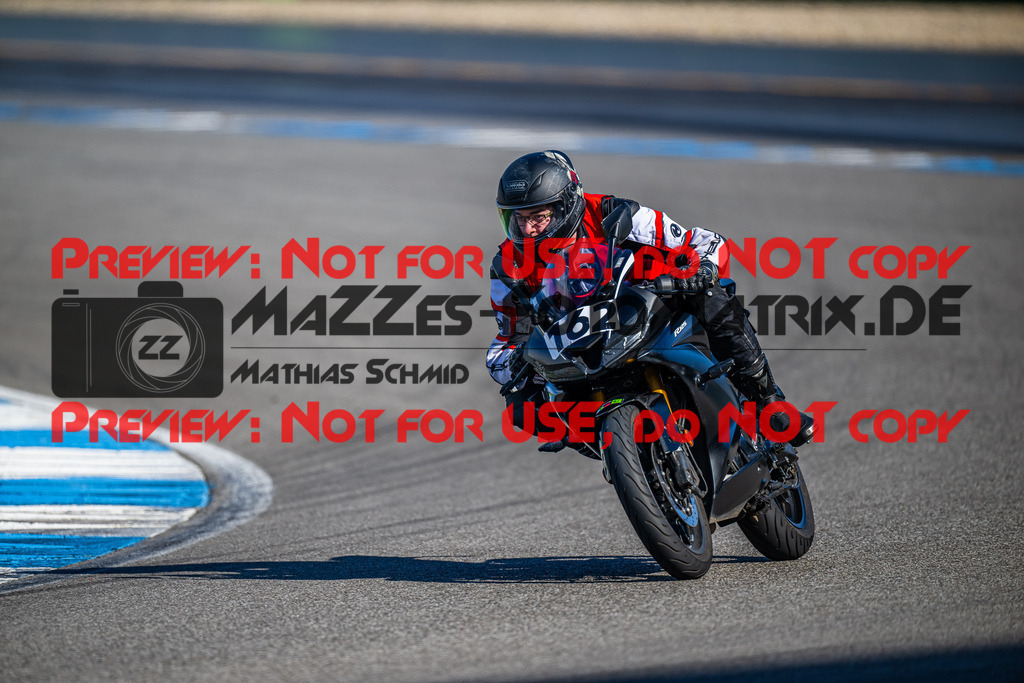 MaZZes_FotoMatrix_230311_7149 | STREET