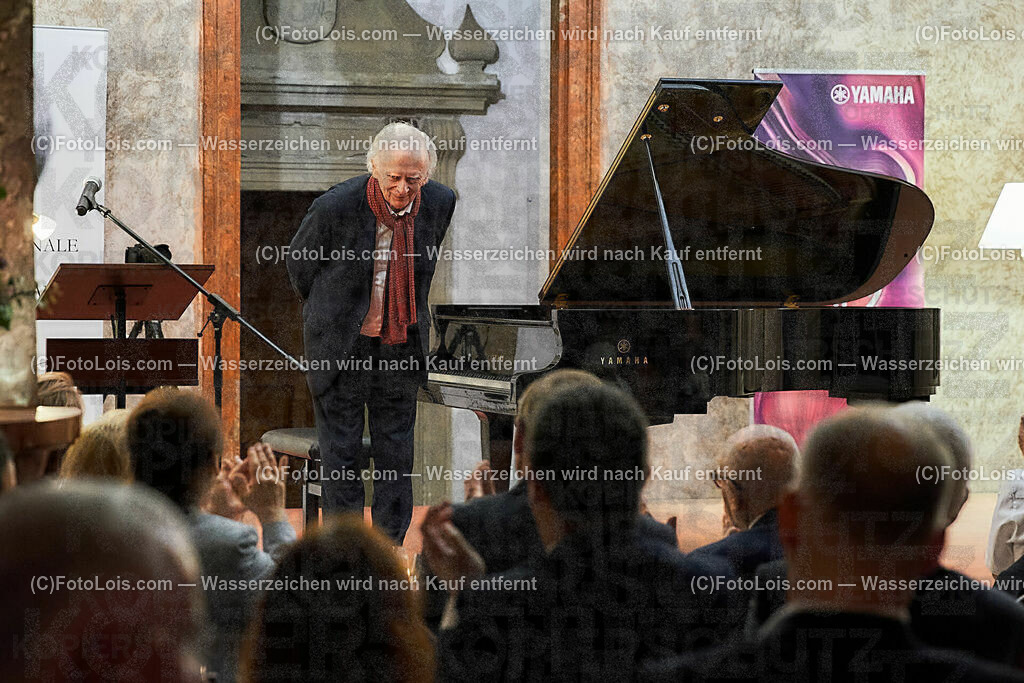 ALS1089_XXXIX-Chopin-Festival_Nocturno_Olejniczak Janusz | (C)FotoLois.com, Alois Spandl, XXXIX. internationales CHOPIN-Festival in der Kartause Gaming, NOCTURNO - nächtliches Konzert bei Kerzenlicht, Sa 5. August 2023.