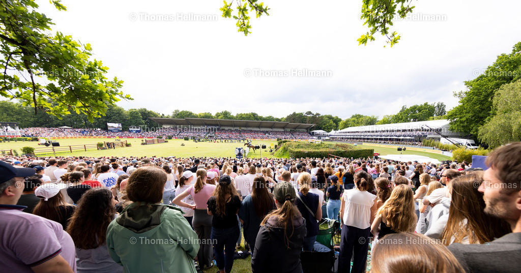 TH_Übersicht Derby Platz_29485 | Al Shiraàa Deutsches Spring- und Dressur-Derby 2025 am 01.06.25 in Hamburg, Thomas Hellmann, Übersicht Derby Platz
