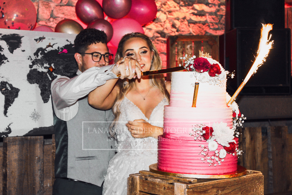 Hochzeit Sven _ Evi 08.07.22 Freie Trauung-11 | lanaschraderfotografie - Realisiert mit Pictrs.com