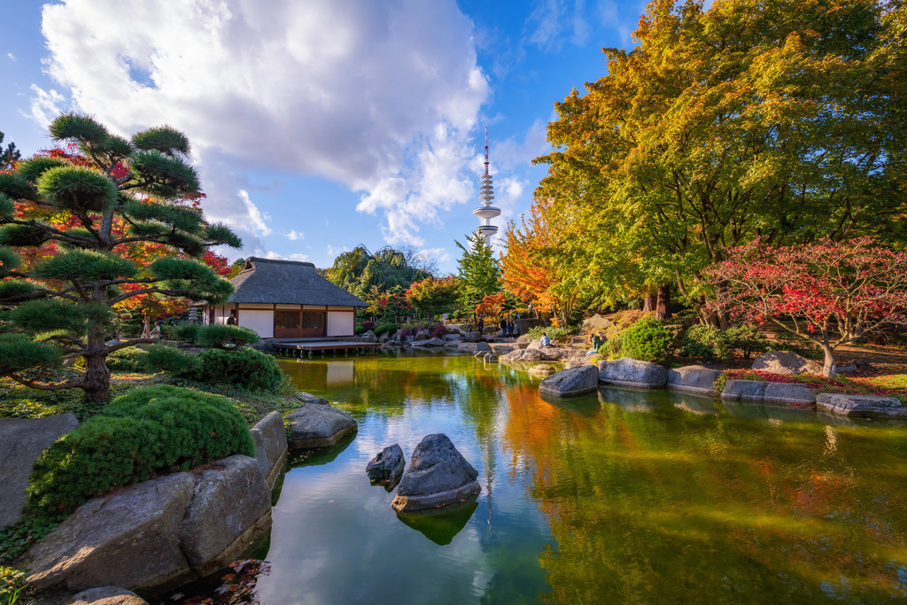 10221014 - Herbst im Japanischen Garten | Wunderbare Herbststimmung im Japanischen Garten in Planten un Blomen.